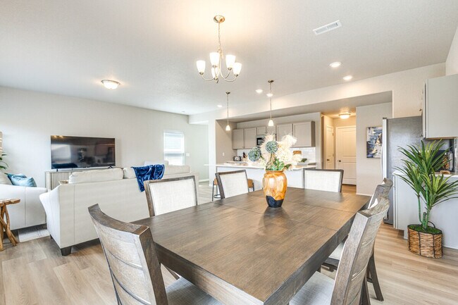 Building Photo - 8466 Blue Feather Lp