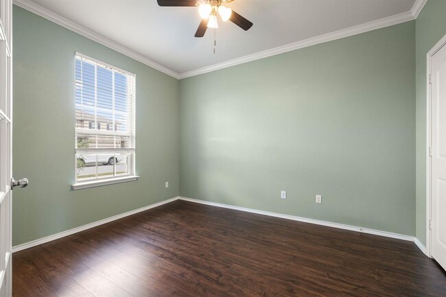 Building Photo - 11801 Jackson Fls Wy