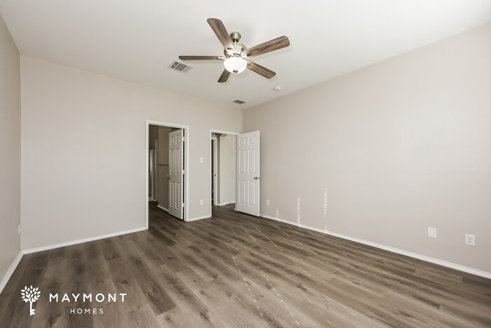 Building Photo - 2625 Gardendale Dr