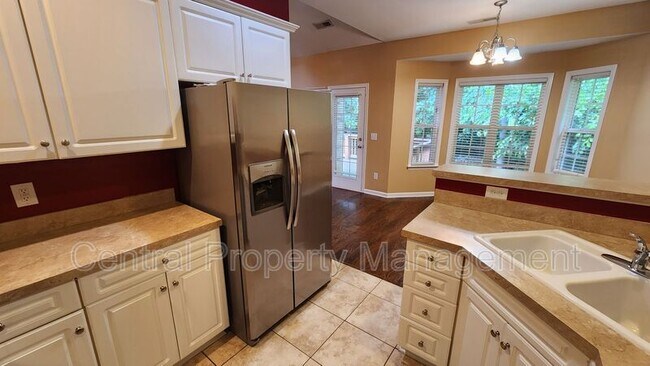 Building Photo - 824 Willet Ct