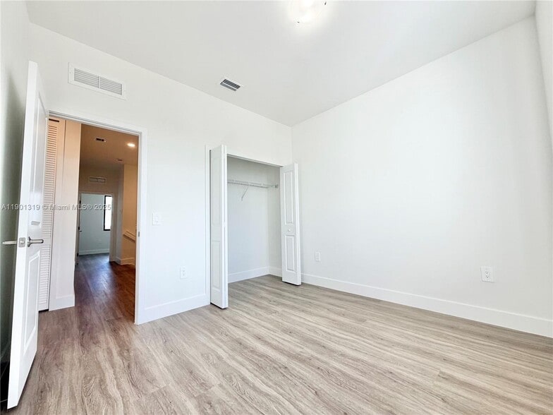 Building Photo - 19113 SW 344th Ter