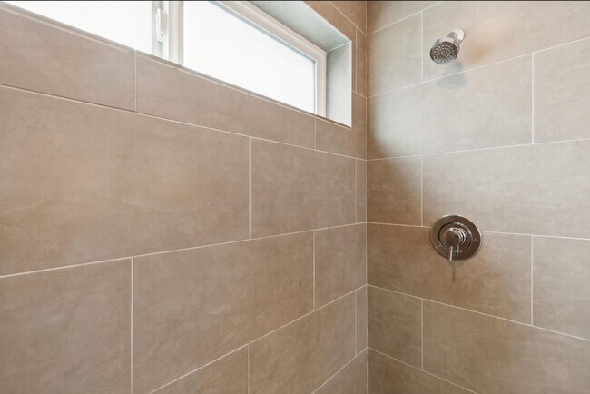 Building Photo - Unmatched Quality on Quiet Bethany Cul-de-sac!