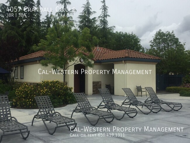 Building Photo - 4057 Crandall Cir
