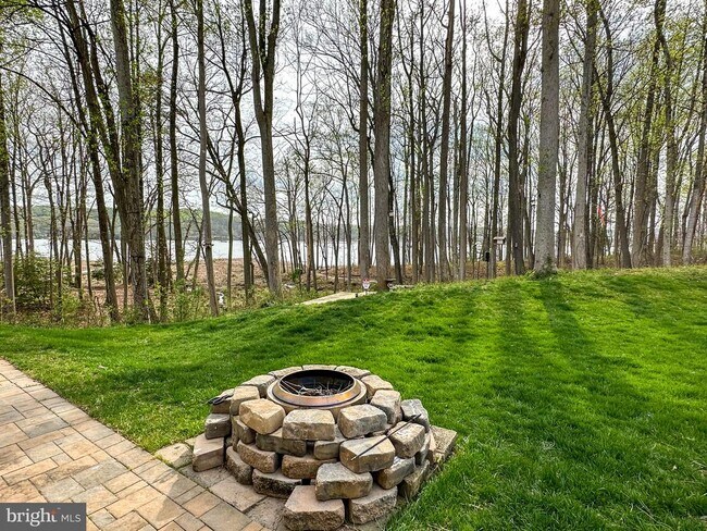 Building Photo - 15558 Marsh Overlook Dr