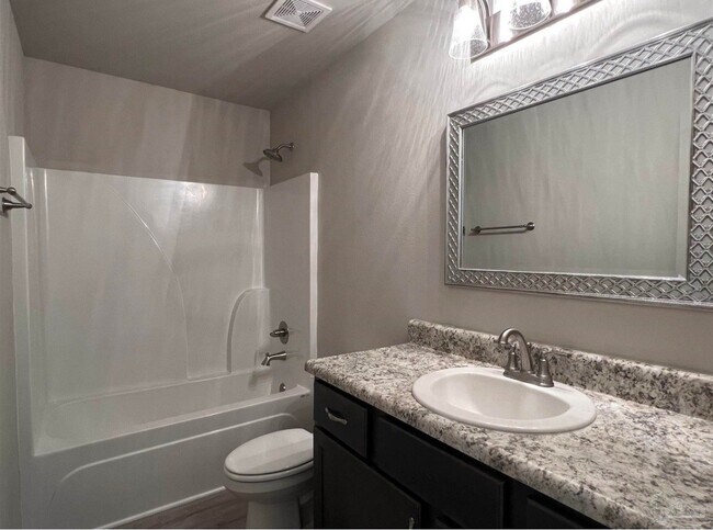 Building Photo - 4630 Santa Rosa Dr