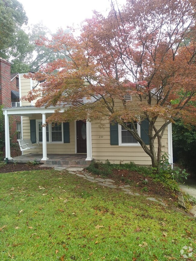 Building Photo - Move In Ready 4 Bedroom 2 Bath Home In Pri...