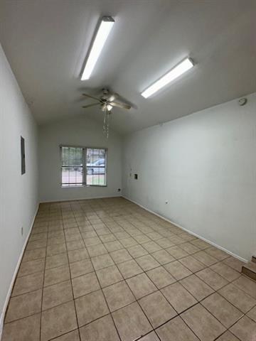 Building Photo - 322 Wista Vista Dr