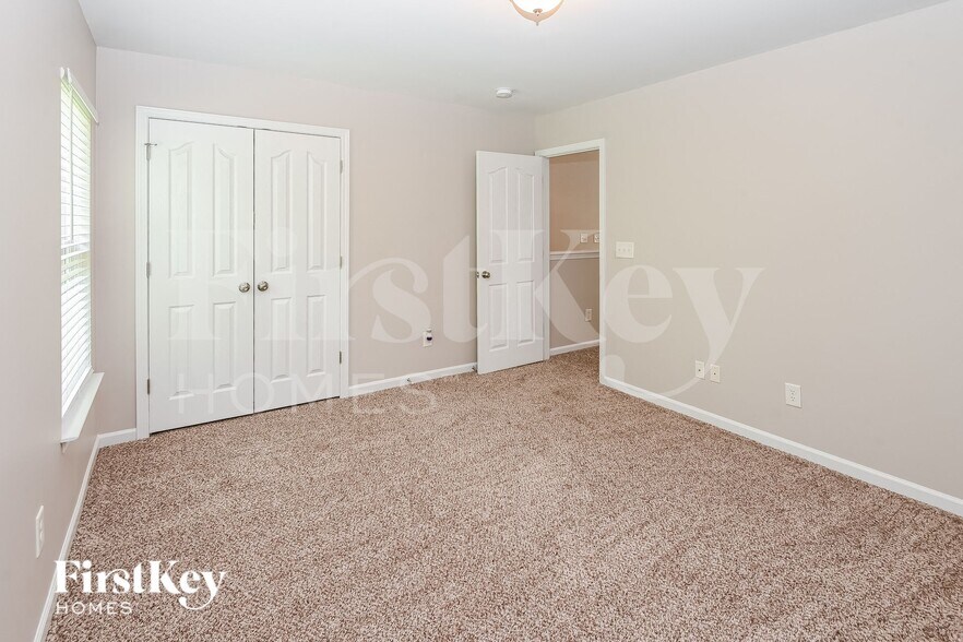 Building Photo - 97 Poplar Woods Dr