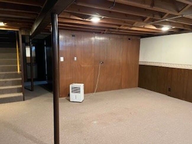 Building Photo - Charming 3 Bedroom, 1.5 Bath Home on the South Side of Kenosha