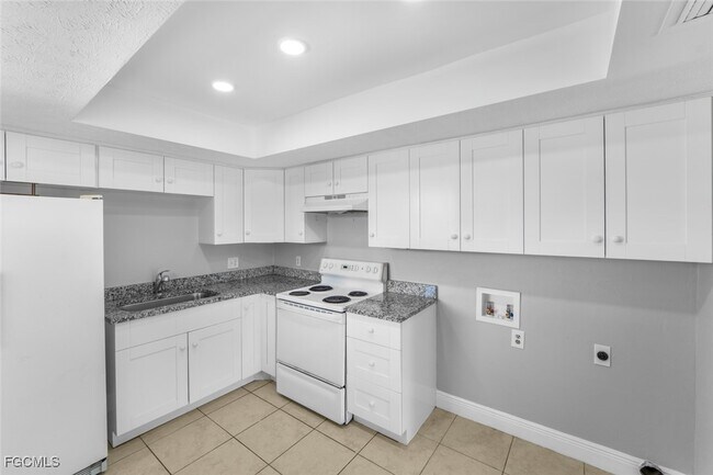 Building Photo - 2935 SE 15th Pl