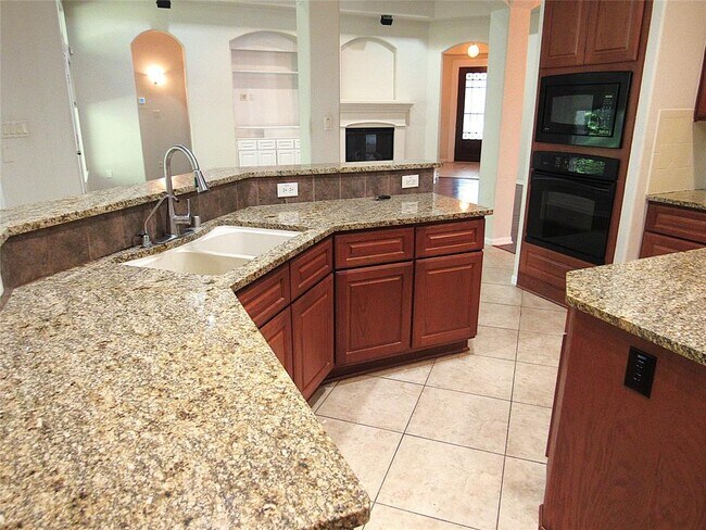 Building Photo - 15507 Marble Canyon Way