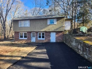 Building Photo - 16 Polly Rd