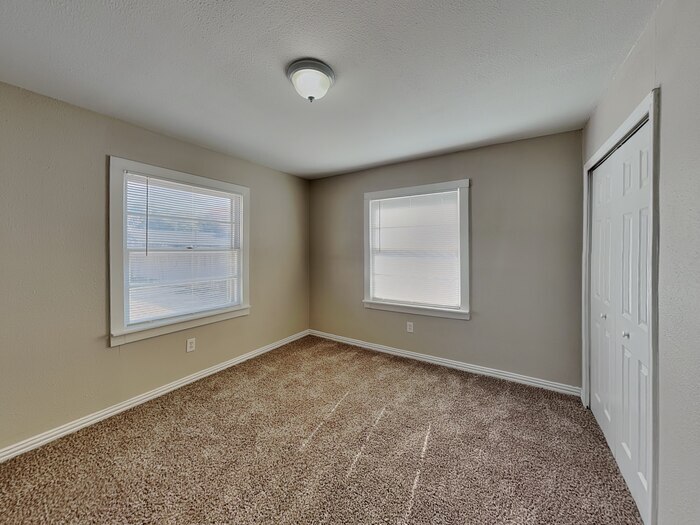 Building Photo - 3758 Denton Hwy