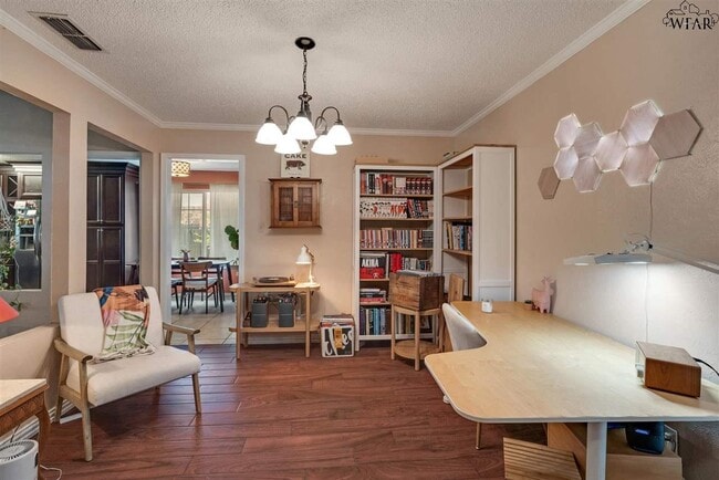 Building Photo - 5607 Briargrove Dr