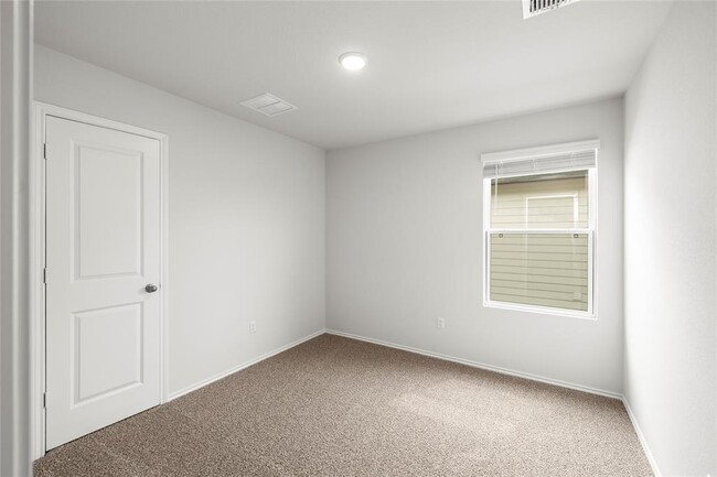 Building Photo - 206 Jackson Dr