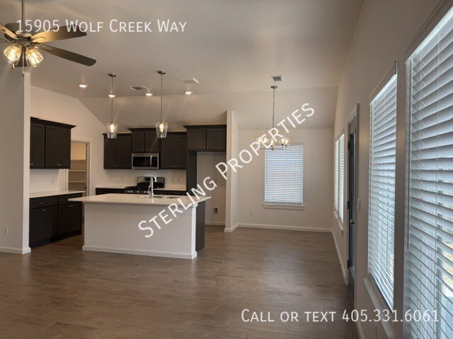 Building Photo - 15905 Wolf Crk Wy