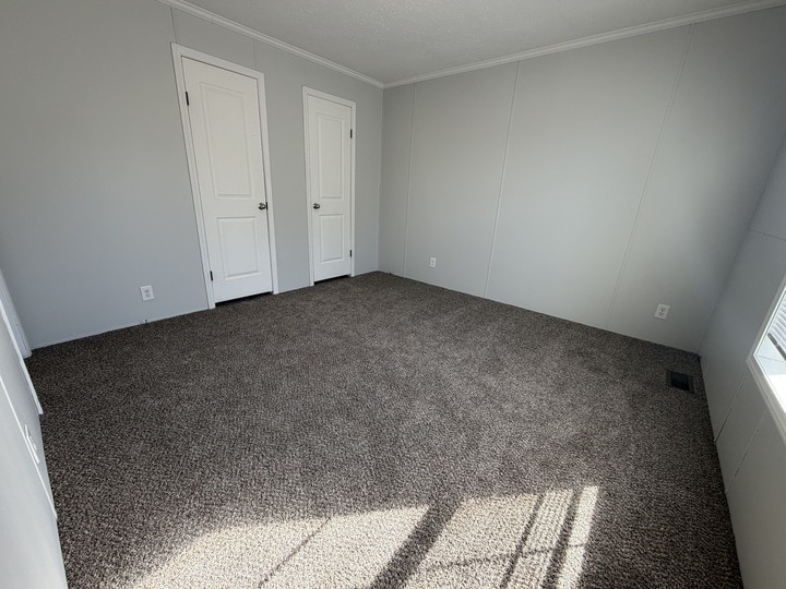 Building Photo - 38100 Ducharme Dr