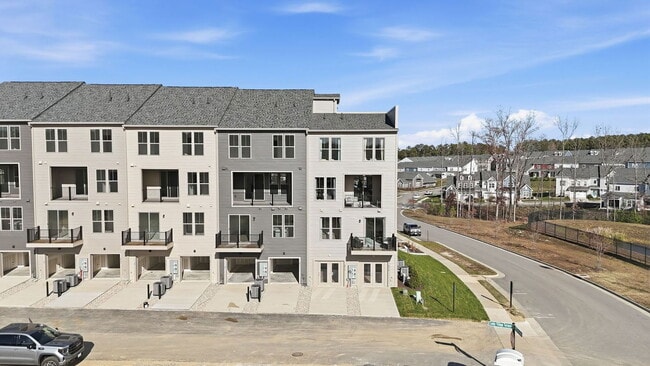 Building Photo - 6917 Cosby Vlg Ter