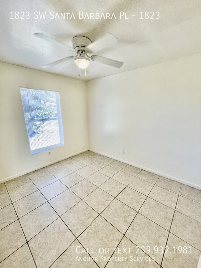 Building Photo - 1823 SW Santa Barbara Pl