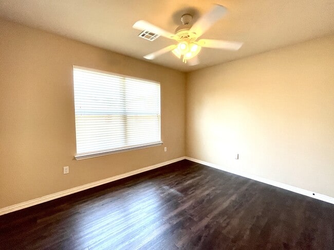 Building Photo - 4905 Rock Creek Rd