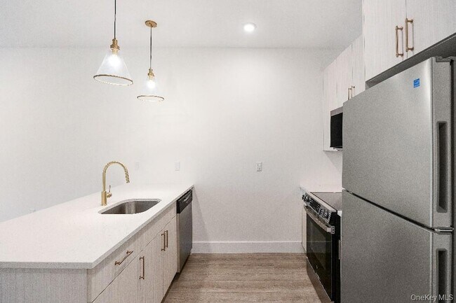 Building Photo - 306 Bluestone Ct