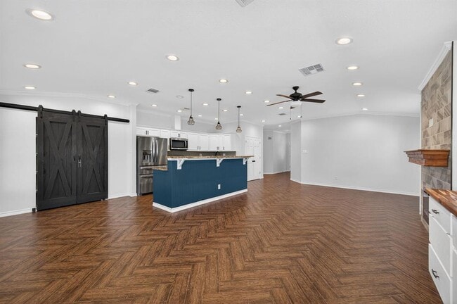 Building Photo - 1201 Dillon Lake Bend