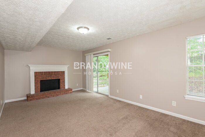 Building Photo - 6575 Smoke Ridge Dr