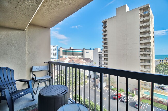 Building Photo - Charming Beach 1BR,  1.5Bath Condo in Myrt...