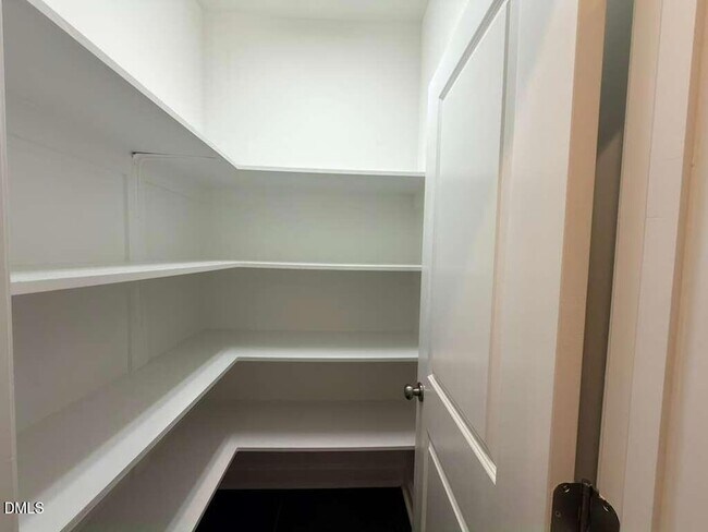 Building Photo - 1124 Craigmeade Dr