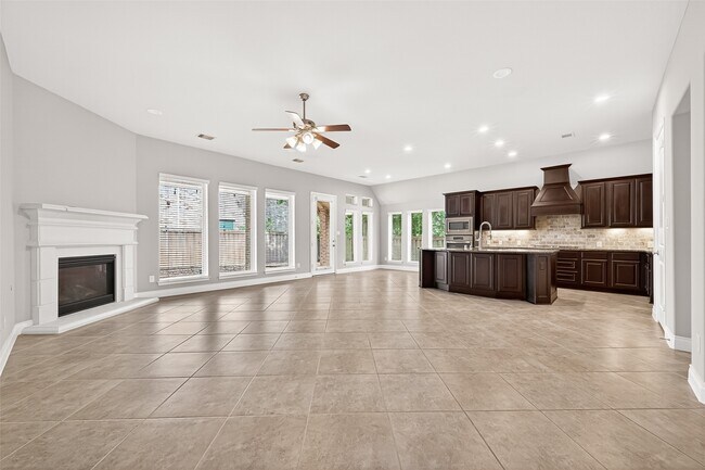 Building Photo - 27128 Allenby Park Dr