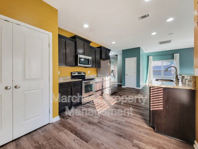 Building Photo - 4 Wisner Ct