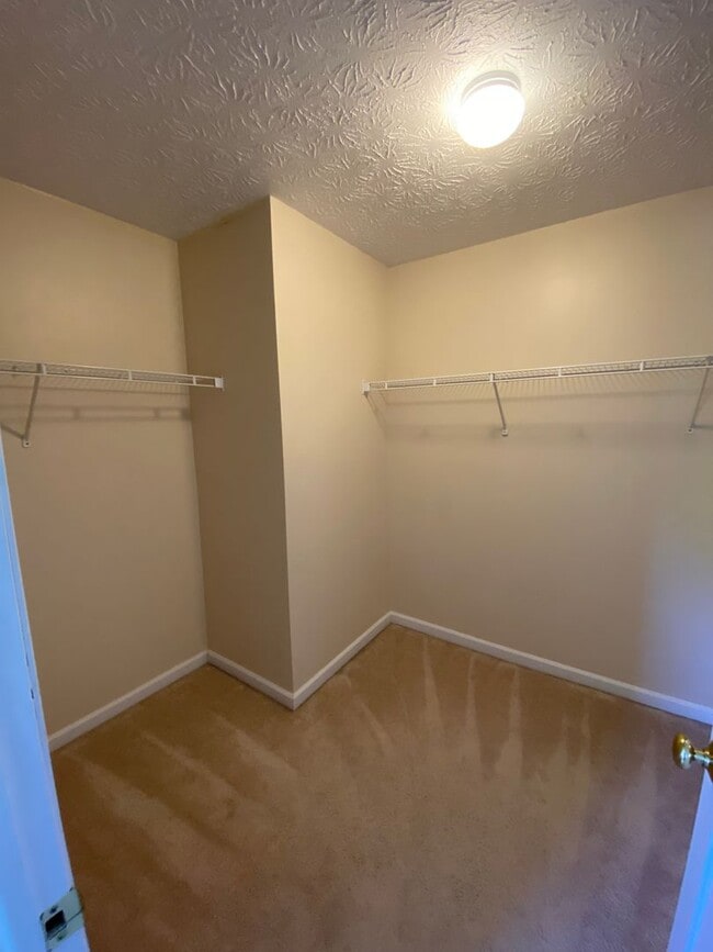 Building Photo - 4221 Dobbin Cir