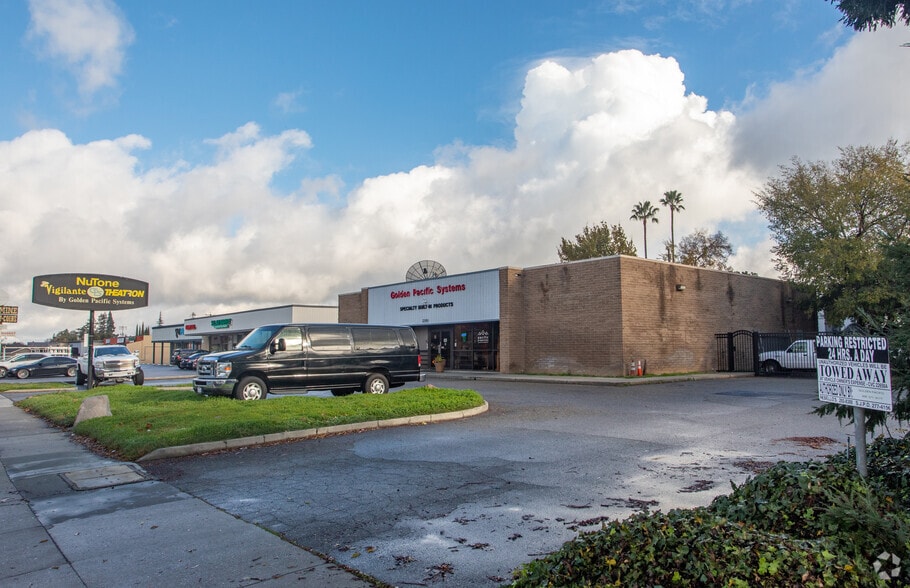 12-16-2021 Construction image - 2350 S Bascom Ave