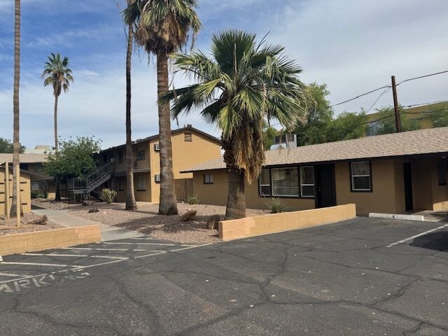Primary Photo - 4207 N 9th St