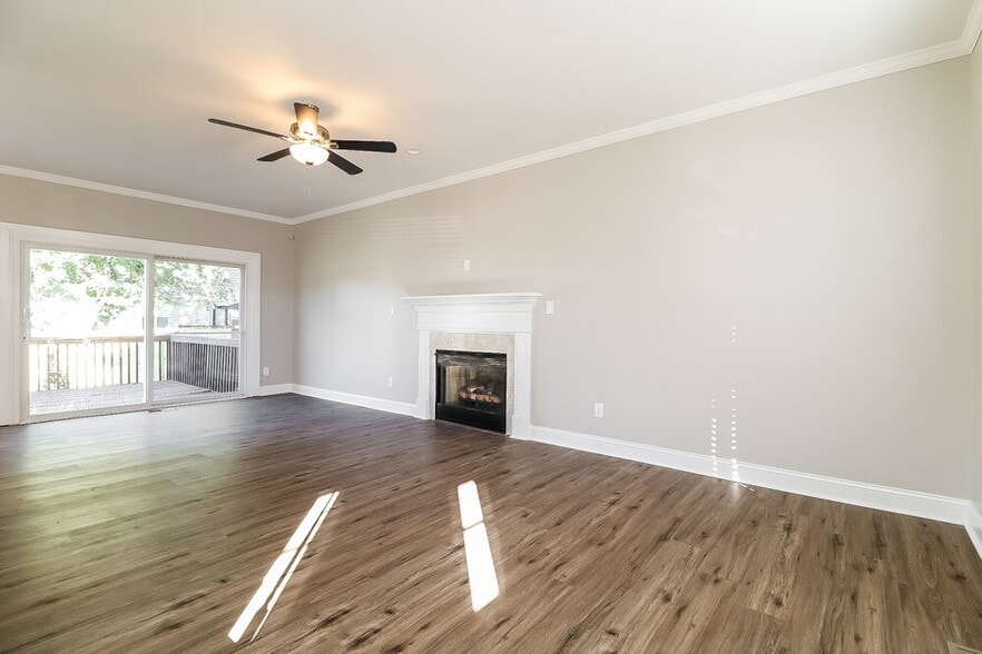 Building Photo - 14 Olde Charles Towne Ct