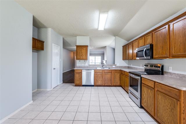 Building Photo - 9936 Carter Dr