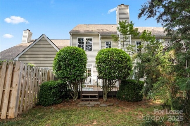 Building Photo - 9022 Roseton Ln