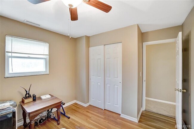 Building Photo - 2108 N Fairfield Rd