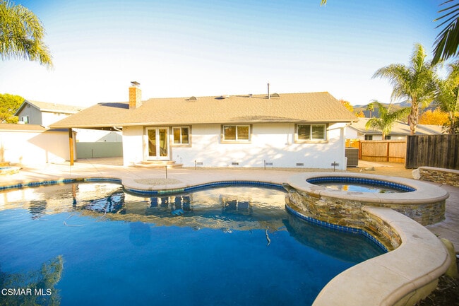 Building Photo - 961 Riopelle Ct