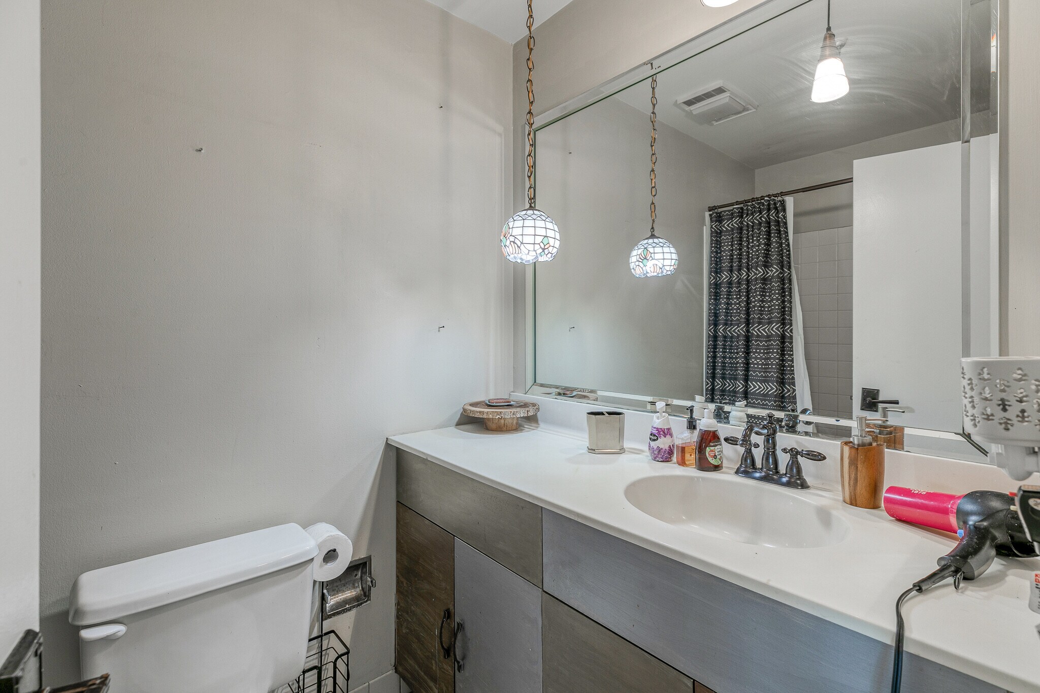 Building Photo - 3 N Christopher Columbus Blvd