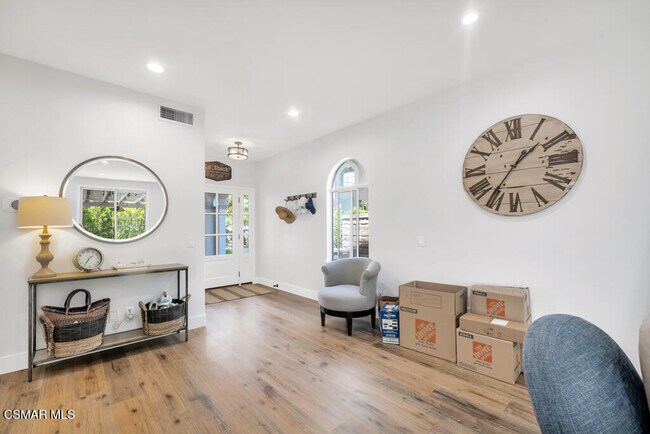 Building Photo - 1847 Fox Springs Cir