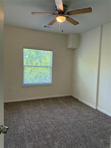 Building Photo - 214 Heritage Ct