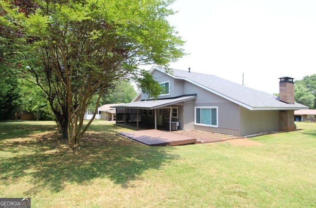Building Photo - 1572 Old Rockmart Rd SE