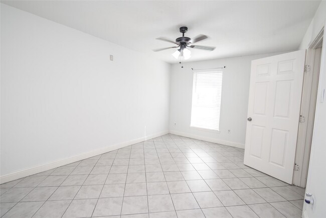 Building Photo - 7237 Cook Rd