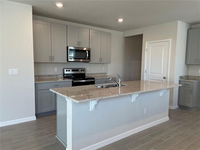 Building Photo - 3289 Fresno Pl