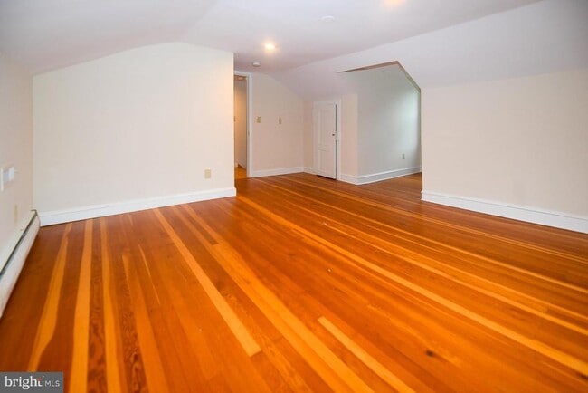 Building Photo - 12335 Rousby Hall Rd