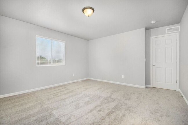 Building Photo - 1638 Garfield