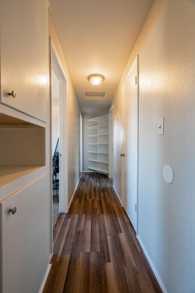 Building Photo - Furnished 4BR Oceanside Retreat w/ Pool Table, Home Gym & Utilities Included