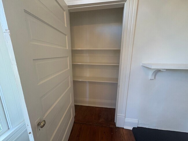 Building Photo - 169 Lamar St