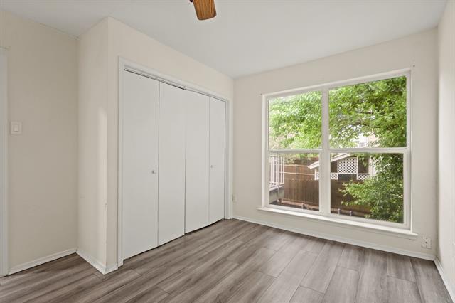 Building Photo - 2211 Salem Dr